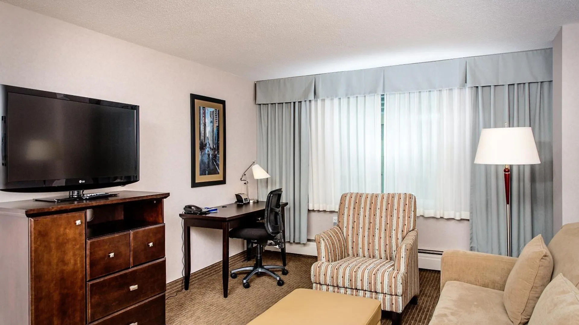 Campus Tower Suite Hotel Edmonton Canada