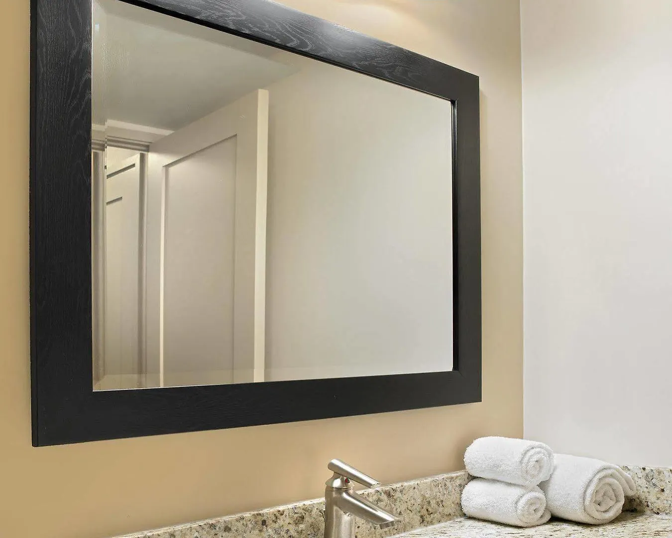 Campus Tower Suite Hotel Edmonton