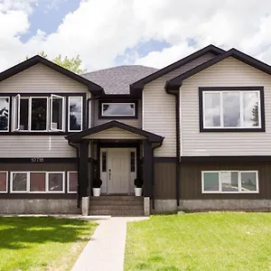  Holiday home Executive - Long Welcome - Garage Parking - Free Wifi & Netflix