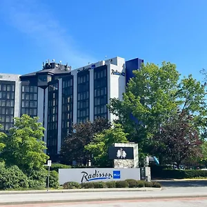 Radisson Blu Vancouver Airport & Marina Ричмонд
