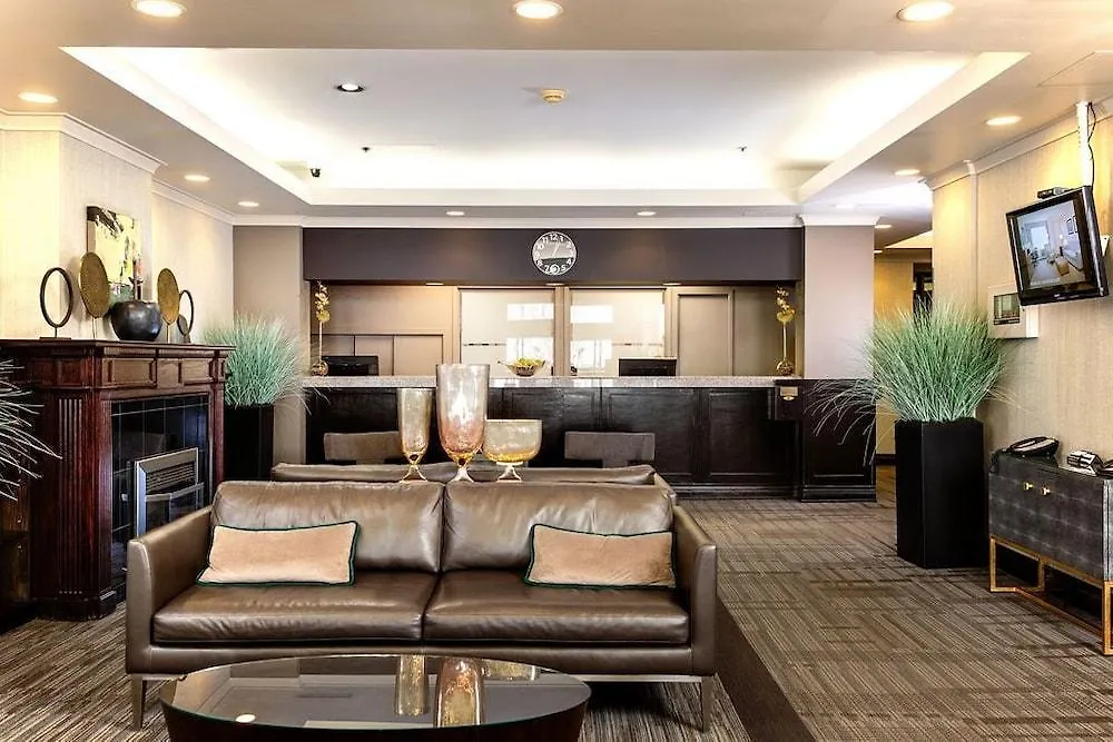 Campus Tower Suite Hotel Edmonton