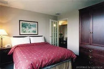 Campus Tower Suite Hotel Edmonton
