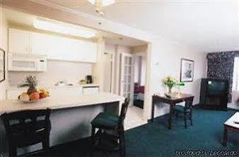 Campus Tower Suite Hotel Edmonton