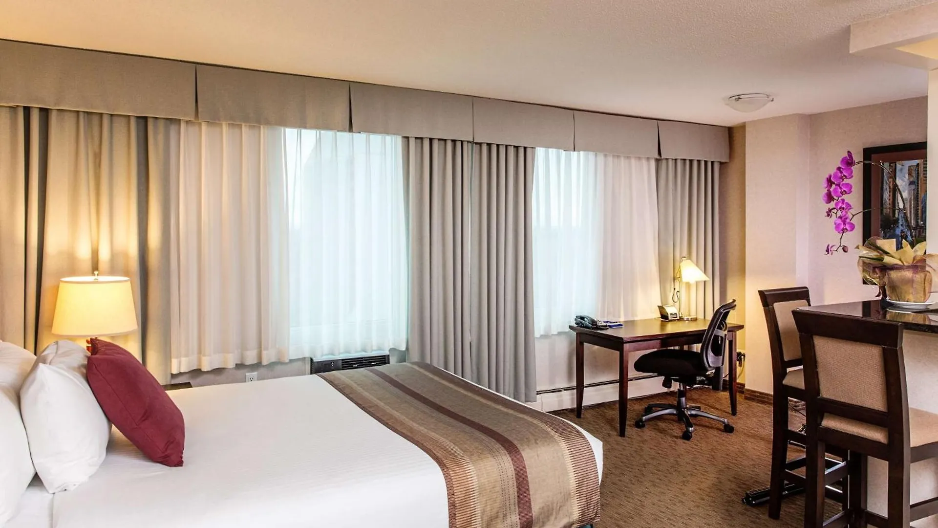 ***  Campus Tower Suite Hotel Edmonton Canada