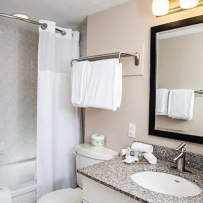 Campus Tower Suite Hotel Edmonton