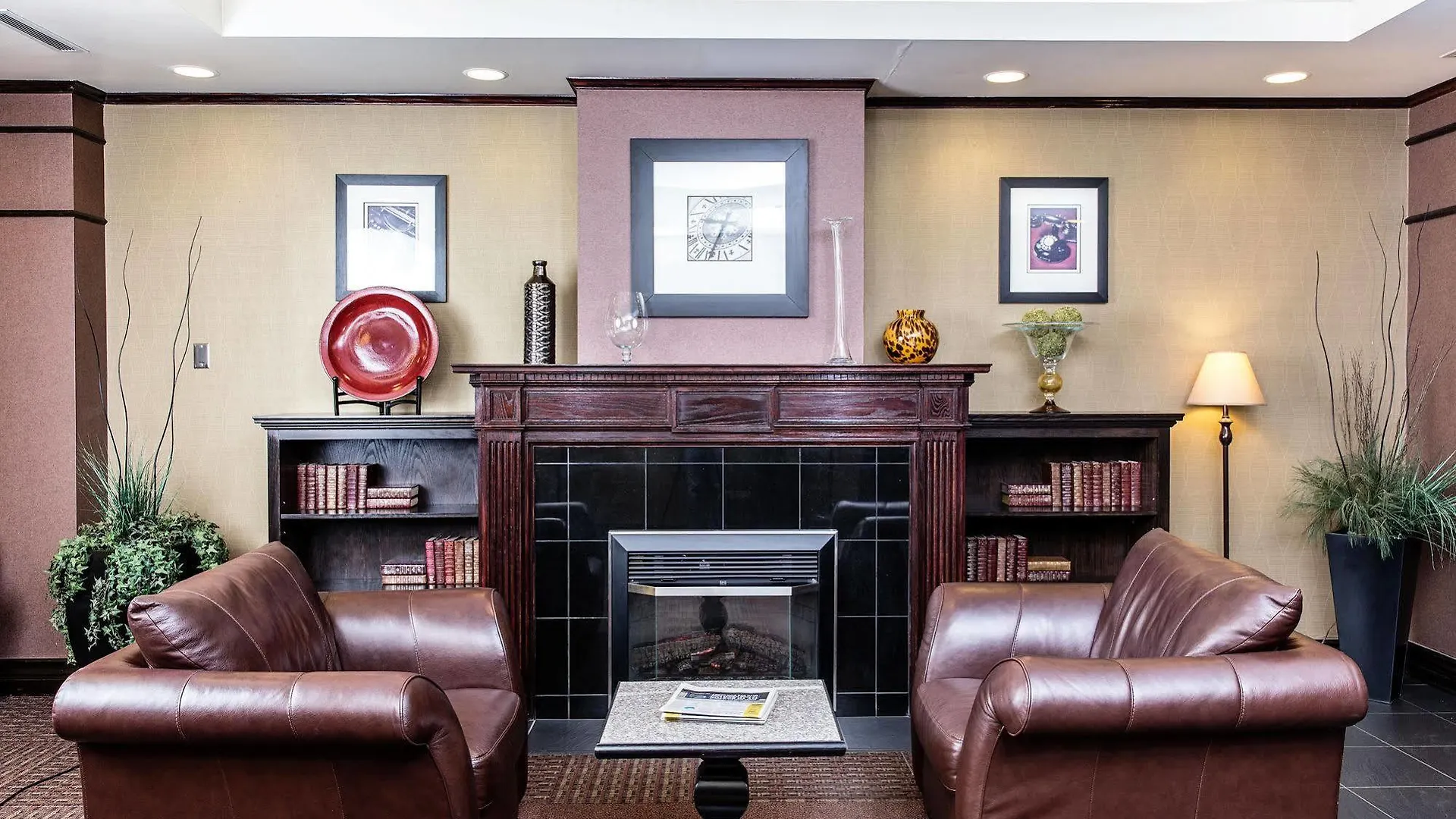Campus Tower Suite Hotel Edmonton
