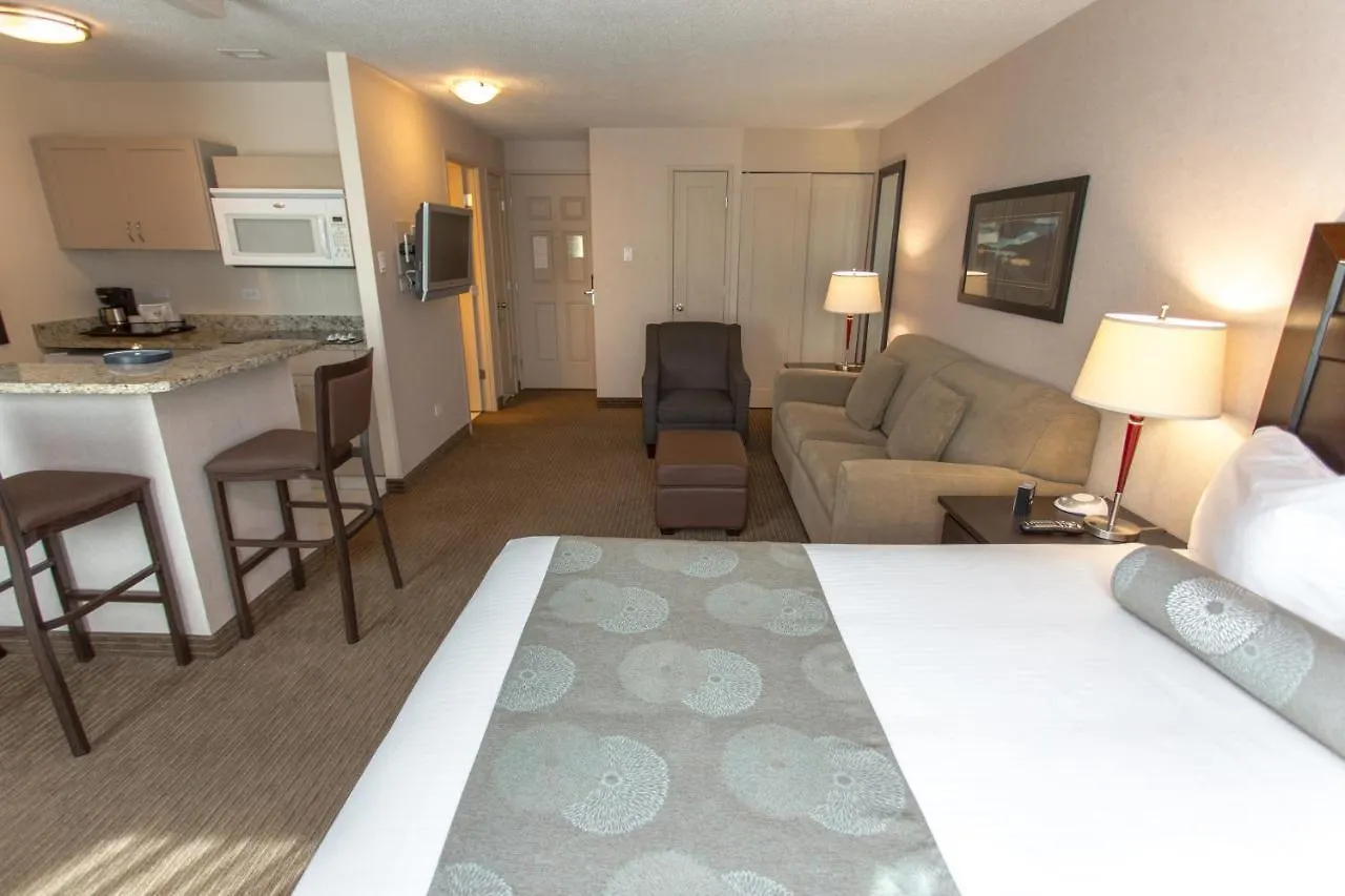 Campus Tower Suite Hotel Эдмонтон Канада
