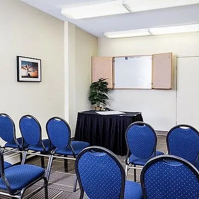***  Campus Tower Suite Hotel Edmonton Kanada